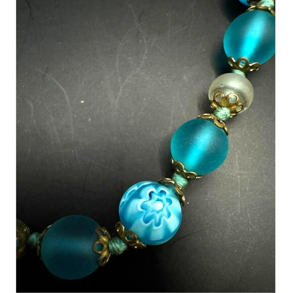 Vintage Venetian Blue Floral Bead Bracelet - Picture 7 of 7